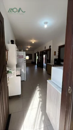 Imagem Casa à Venda em Itapoá SC, 3 Dormitórios, Próxima à Praia e Comércio Local