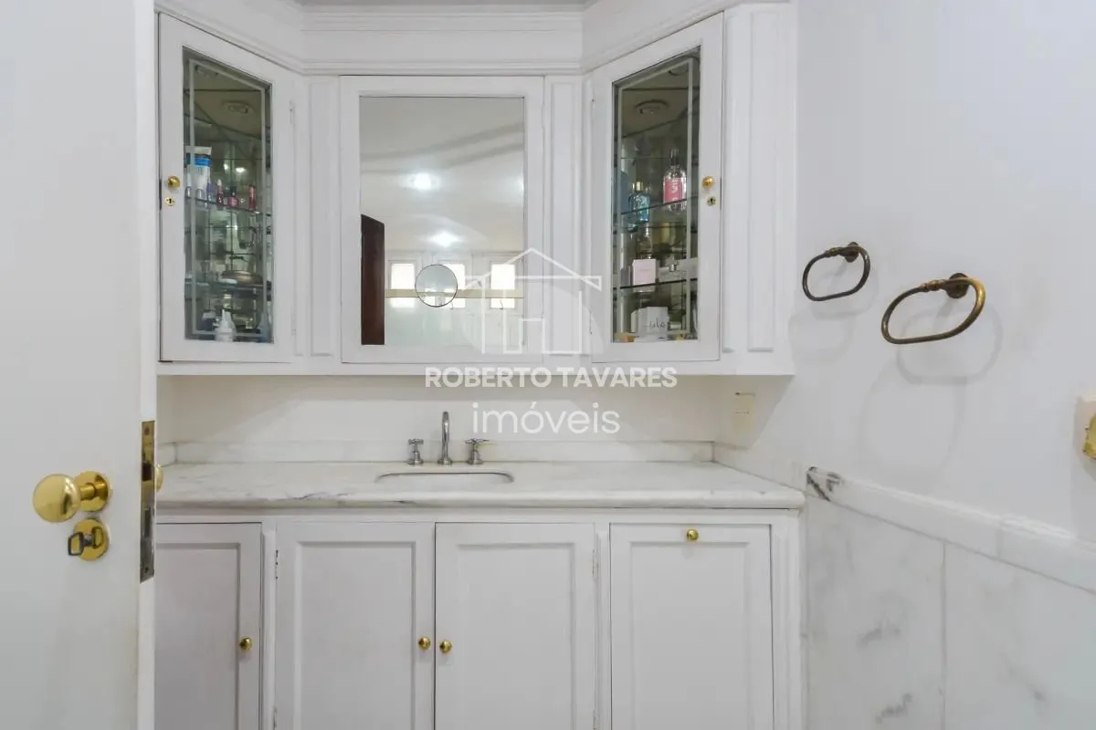 Imagem Apartamento de 3 quartos, 210m² no bairro Santa Cecília, em São Paulo