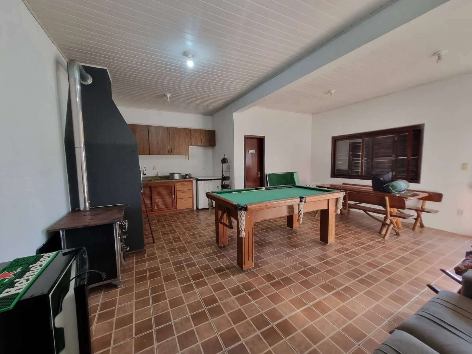Imagem Casa para Venda - 177m², 4 dormitórios, sendo 1 suites, 2 vagas - Partenon
