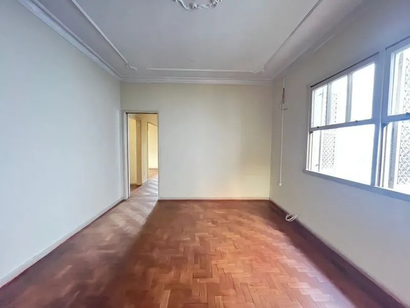 Imagem Casa 4 dormitórios no bairro Rio Branco em Porto Alegre para Alugar