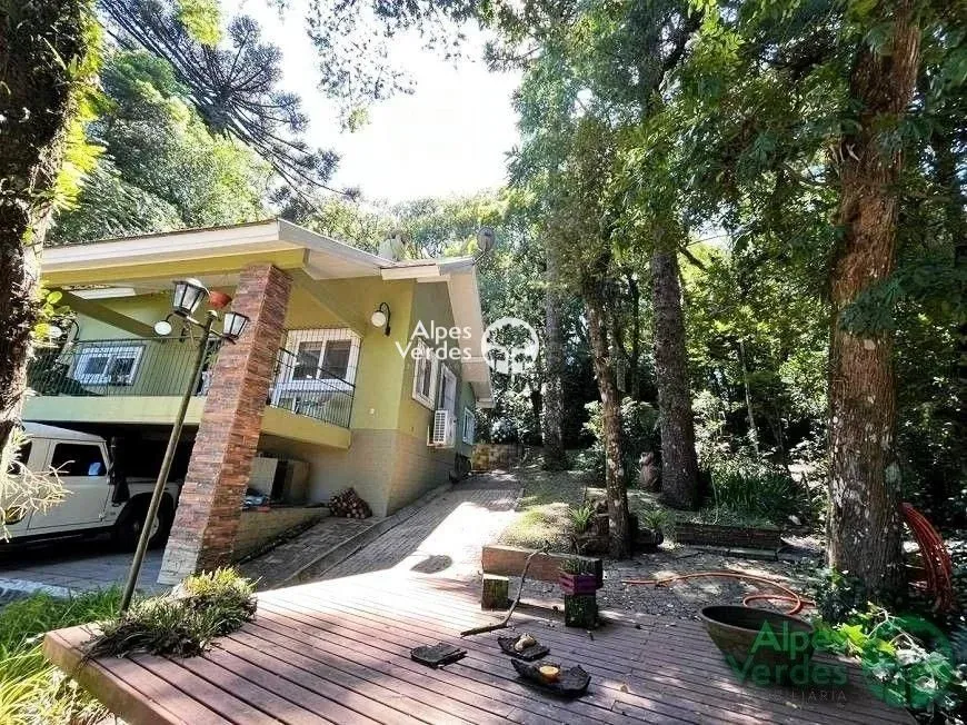 Imagem Casa com 2 quartos, 121,00m2, à venda em Canela, Palace Hotel