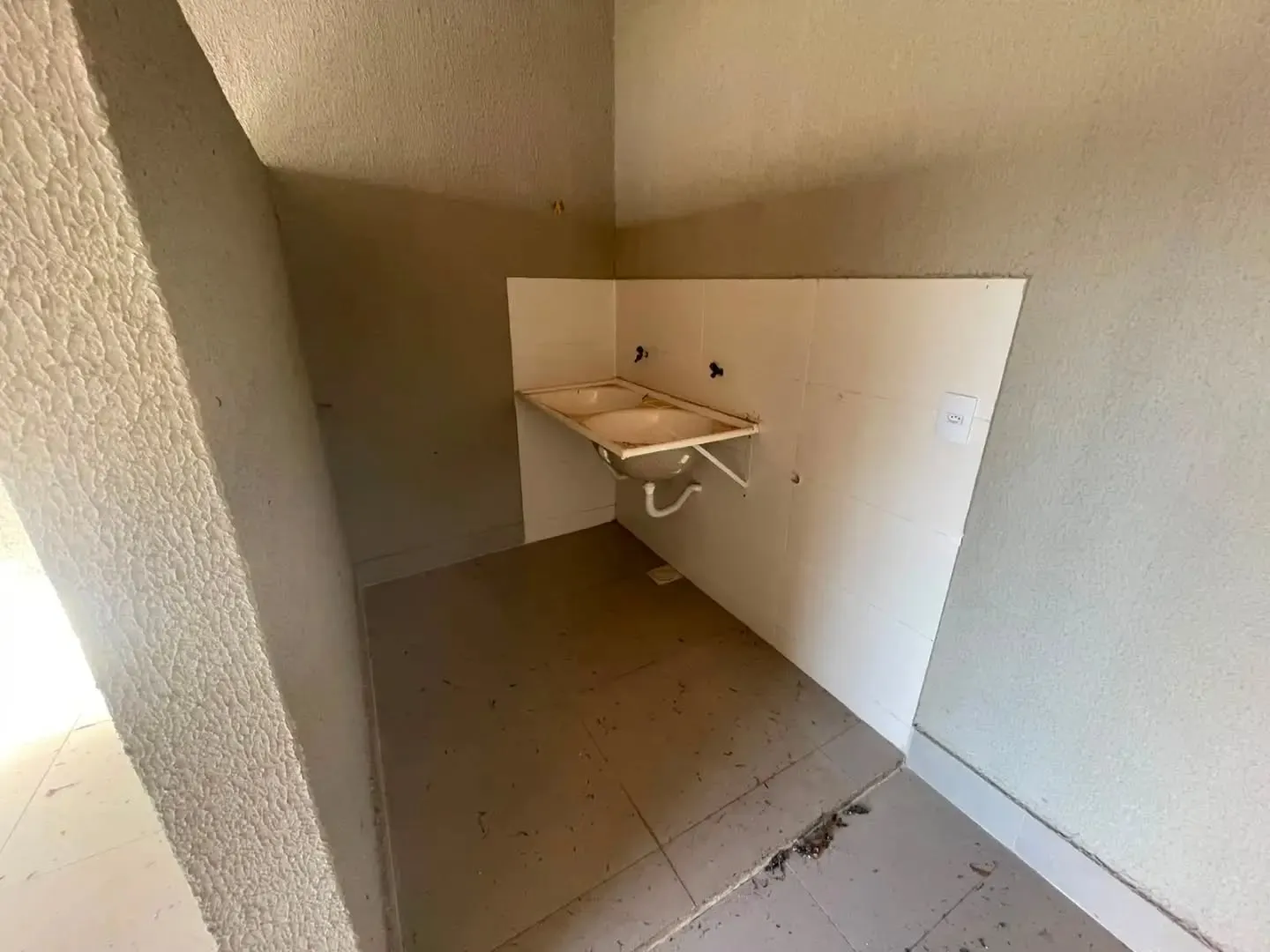 Imagem Casa 2/4 Com Suite No Aerorpoto Sul Com Entrada Parcelada