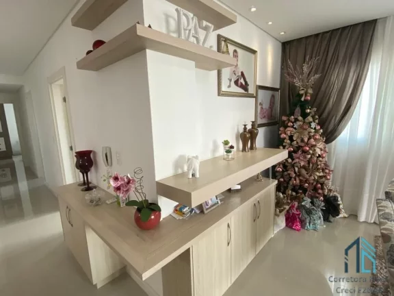 Imagem Apartamento lindo, 03 quartos, sendo 1 suíte e 2 Demi suítes, no coração da meia praia em Itapema SC