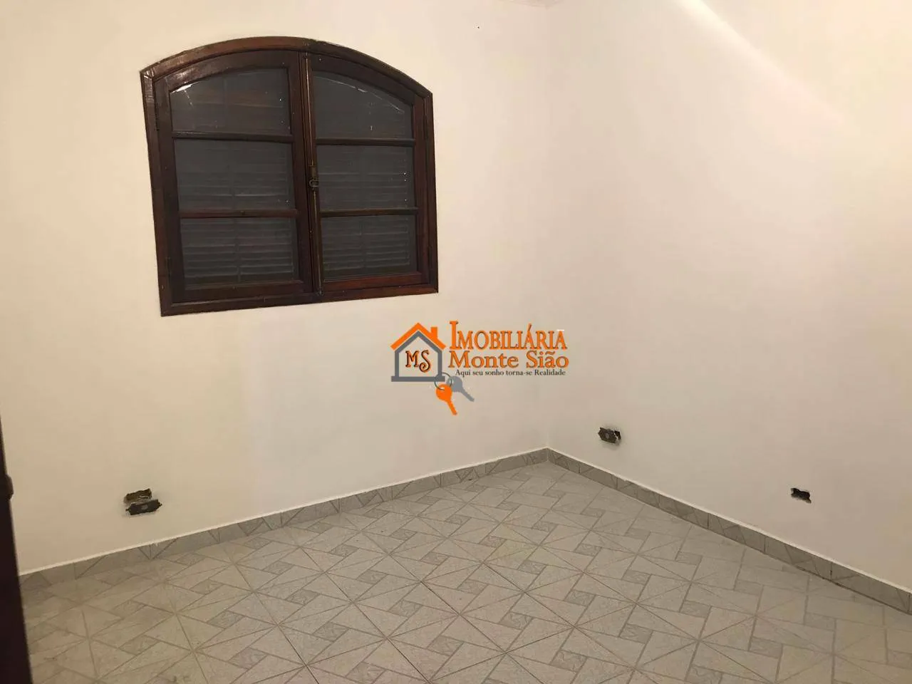 Imagem Sobrado com 3 dormitórios à venda, 254 m² por R$ 650.000,00 - Jardim Santa Cecília - Guarulhos/SP