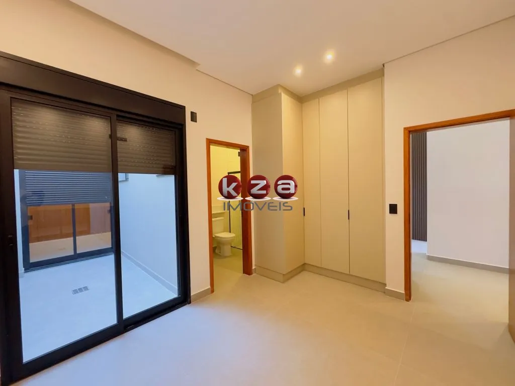 Imagem Venda de Casa em Condomínio de Luxo em Valinhos-SP, 3 Suítes, 2 Salas, 5 Banheiros, 2 Vagas, 180m²!