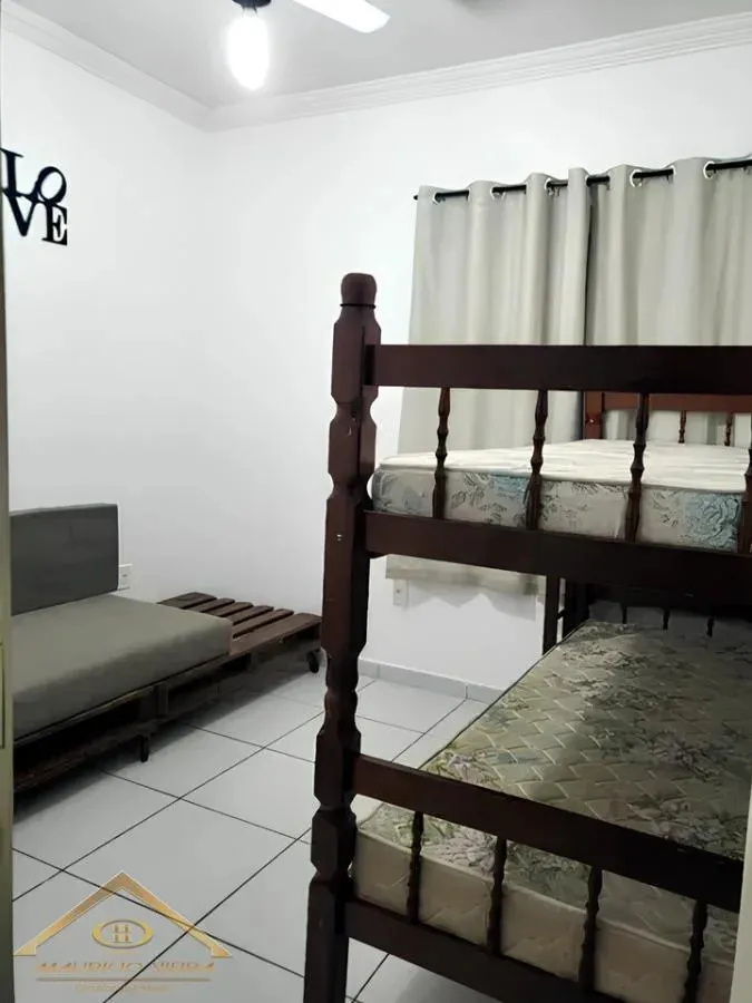 Imagem Casa em Condomínio para Venda em Cabo Frio / RJ no bairro Peró