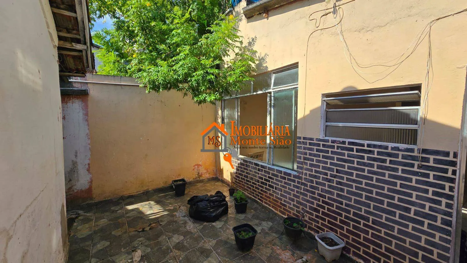 Imagem Casa com 5 dormitórios à venda, 250 m² por R$ 700.000,00 - Jardim Bom Clima - Guarulhos/SP