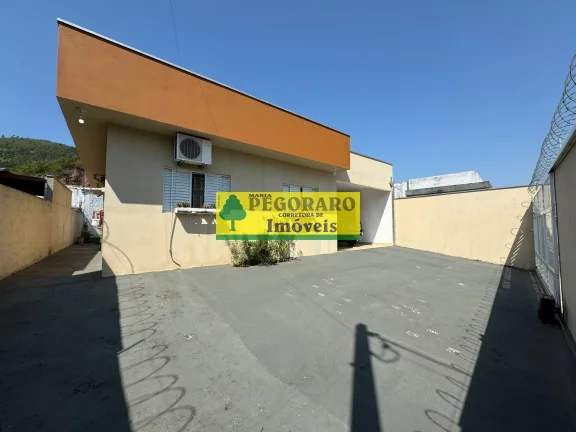 Imagem Ótima Casa à Venda na Martim de Sá em Caraguatatuba-SP - 3 quartos, 1 suite, 2 salas, 3 banheiros, 2 vagas, 102m²!