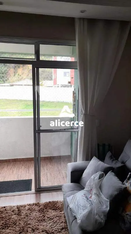 Imagem Apartamento com 2 quartos e sacada com churrasqueira - Forquilhinhas, São José/SC