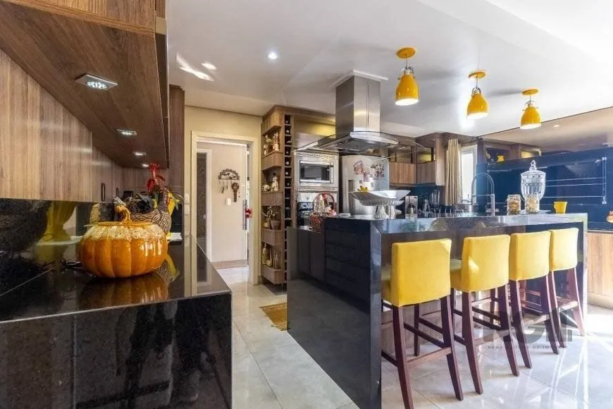 Imagem Casa 280m² - 3 dormitórios, 1 suíte, 2 vagas no bairro Jardim Itú