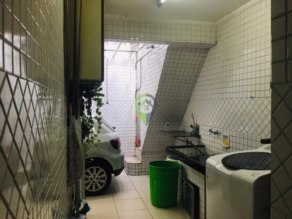 Imagem Sobrado - 3 dormitórios à venda, 163 m² - Marapé - Santos/SP!