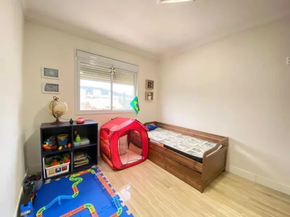 Imagem Apartamento com 3 dormitórios sendo 1 suíte e 2 vagas de garagem em Bombas, Bombinhas/SC