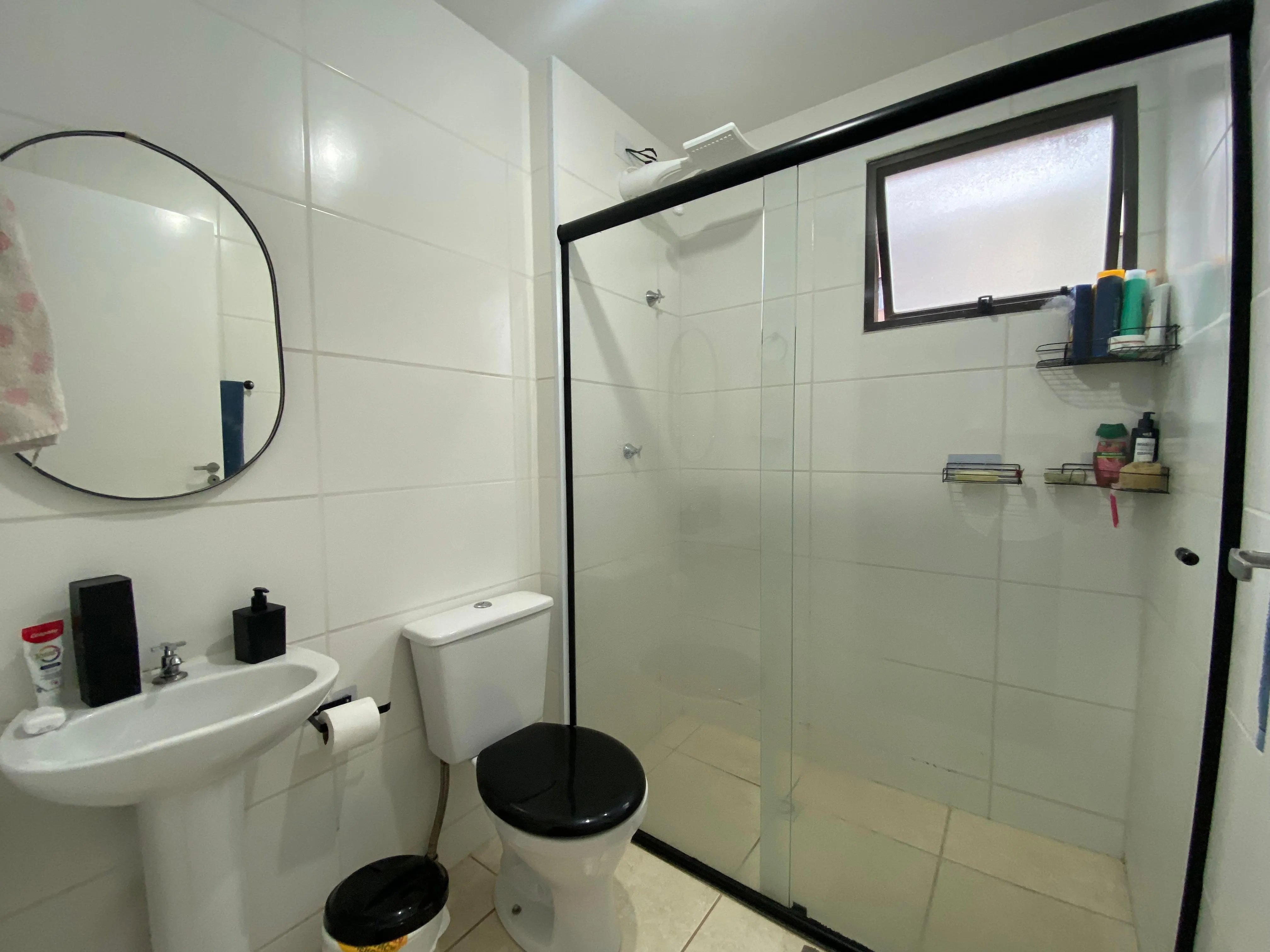 Imagem "Apartamento de 2 Dormitórios no Condomínio Lar Londres - Conforto e Lazer no Centro de Votorantim"