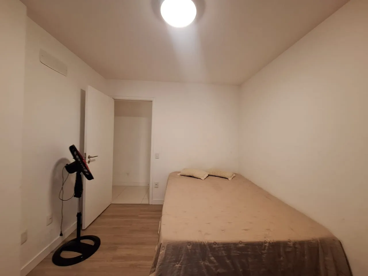 Imagem Apartamento para Venda em Rio de Janeiro, Barra da Tijuca, 4 dormitórios, 2 banheiros, 2 vagas