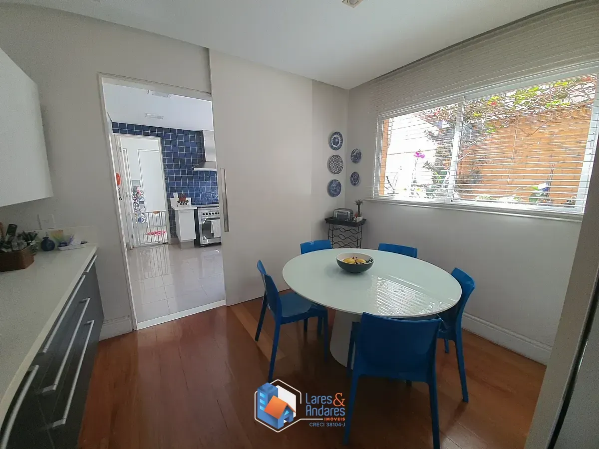 Imagem Casa no condomínio Villa Laplace para venda com 4 quartos, sendo 4 suítes, 575m²