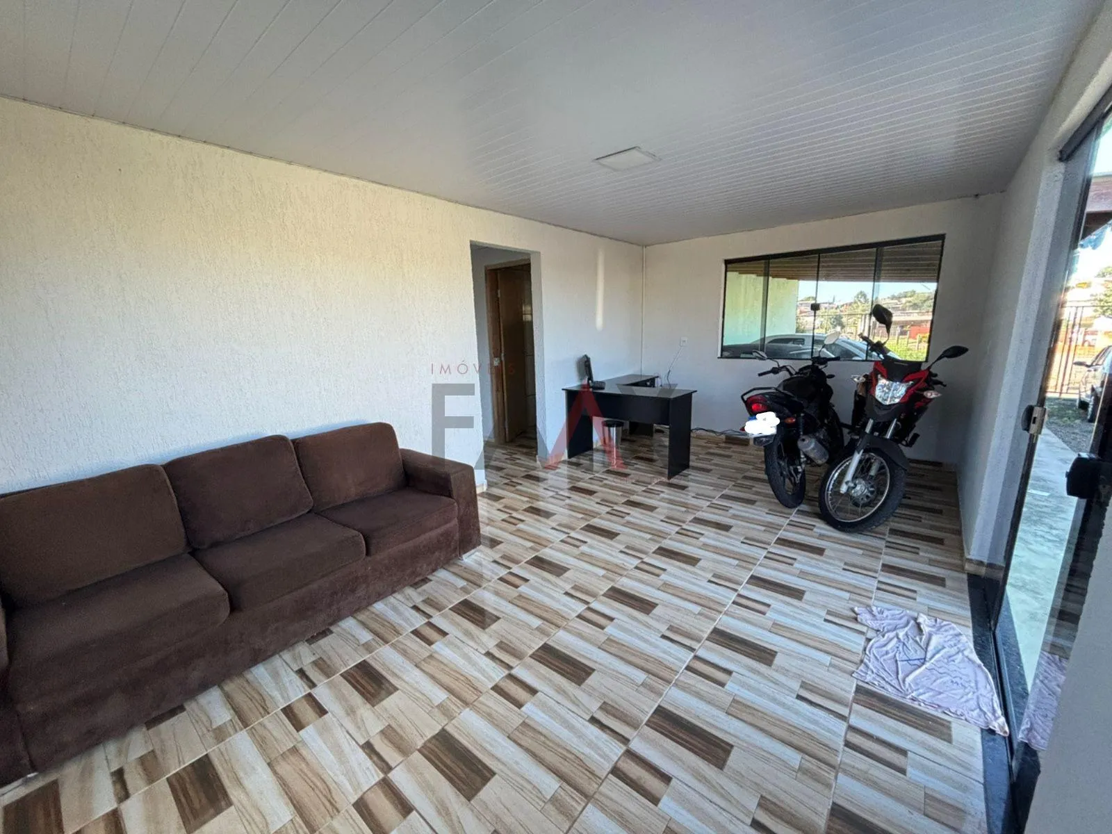 Imagem Sala Comercial Ideal para Garagem de Veículos no Conradinho