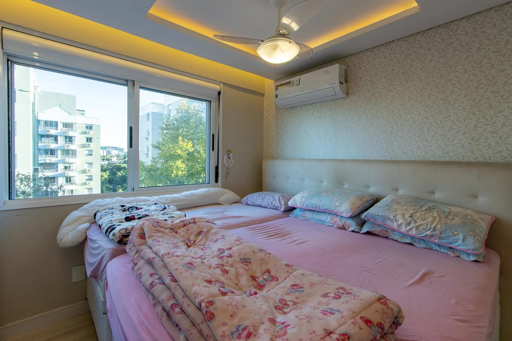 Imagem Apartamento com 2 dormitórios no bairro Cavalhada