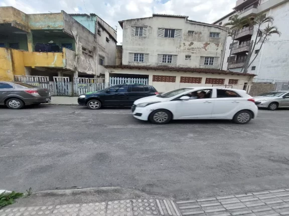 Imagem Casa de esquina com 6 quartos na Praia do Morro