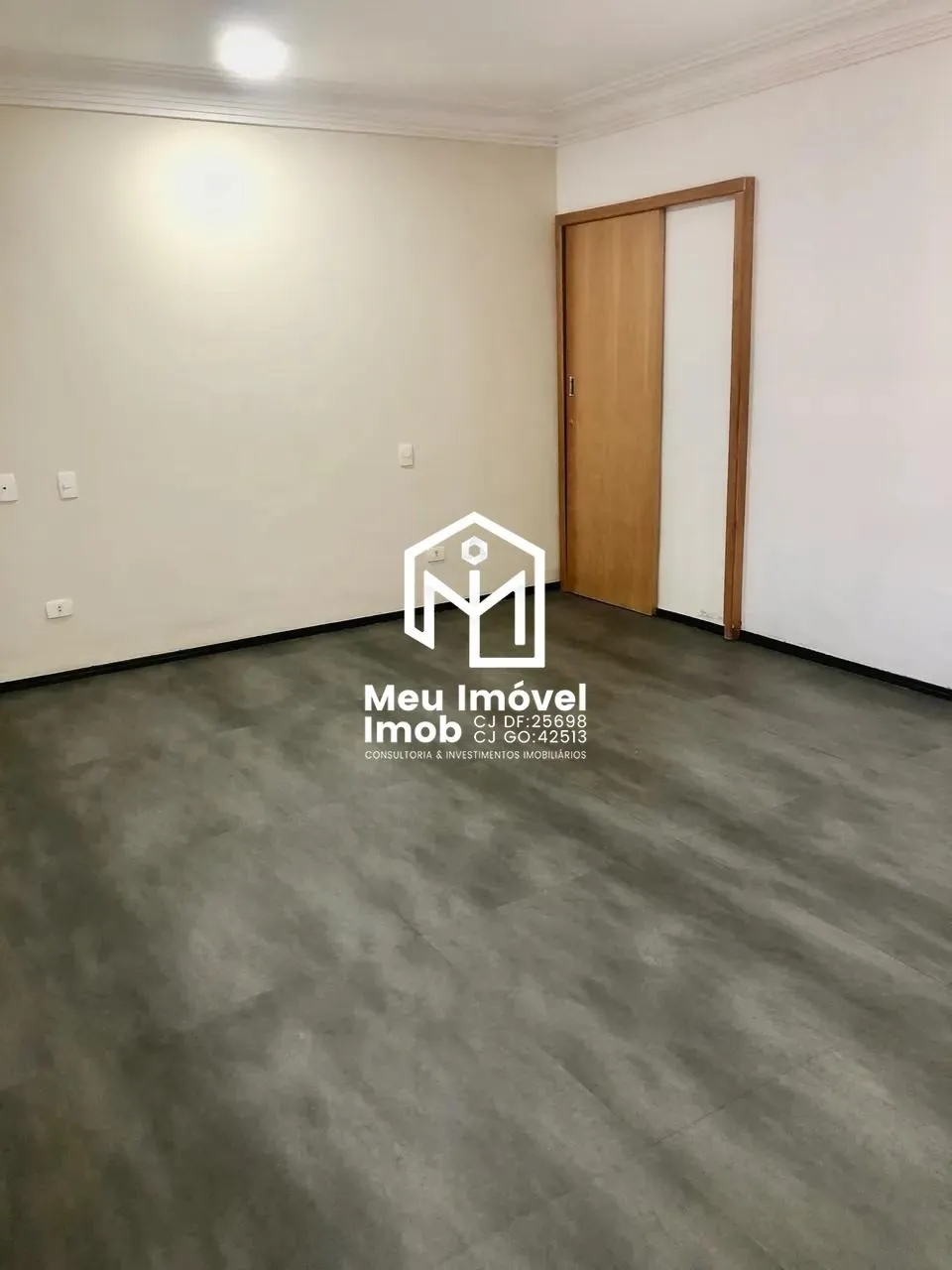 Imagem Casa 3 Quartos 3 Suítes 4 Vagas 400m² Vicente Pires DF
