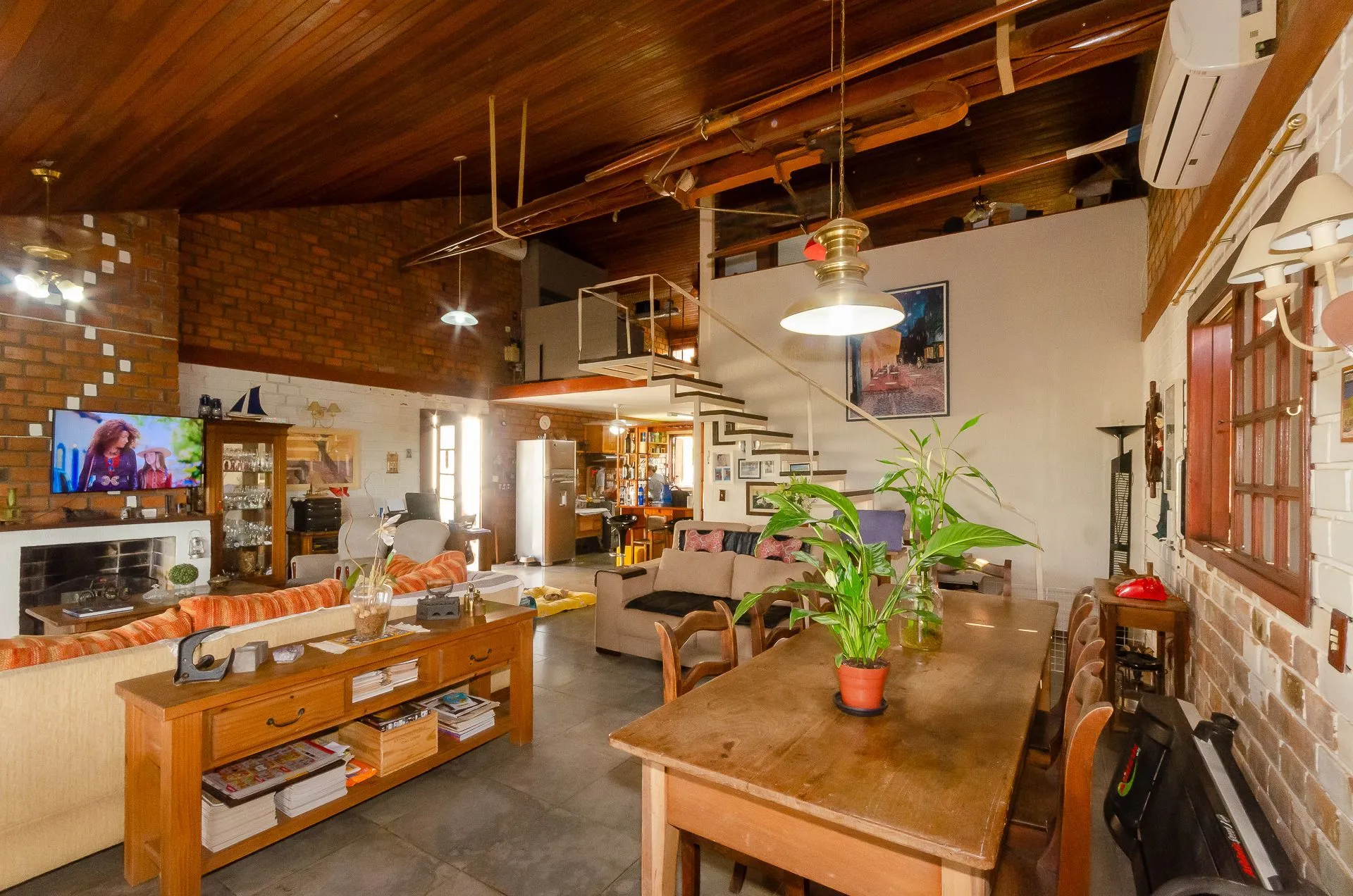 Imagem Casa Exclusiva na Zona Sul com Vista Panorâmica, Piscina e Poço Artesiano!