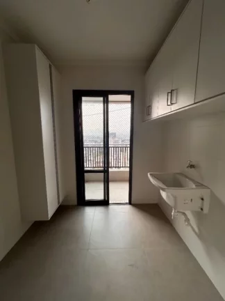 Imagem EXCELENTE OPORTUNIDADE!!! Apartamento alto padrão no bairro Guilhermina, 3 dormitórios e 3 suítes!