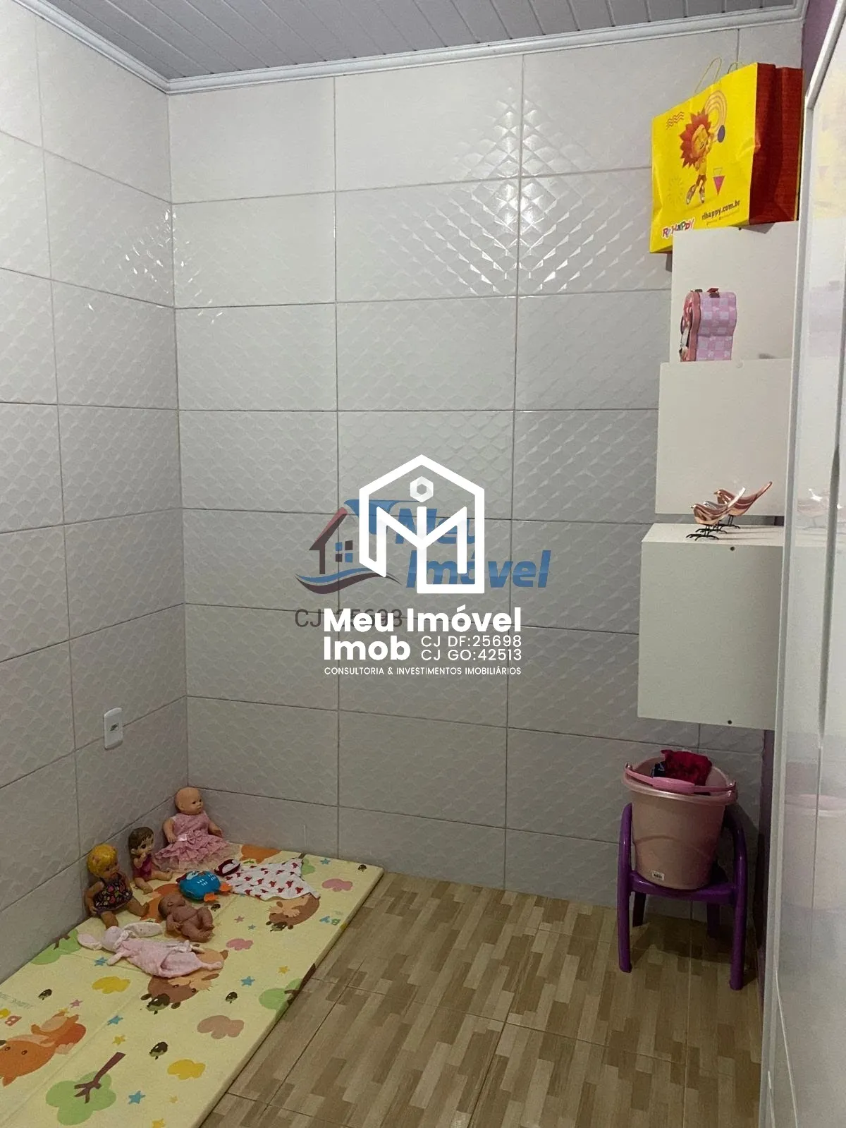 Imagem Casa 5 Quartos 1 Suíte 3 Vagas 300m² Closet Área de Serviço