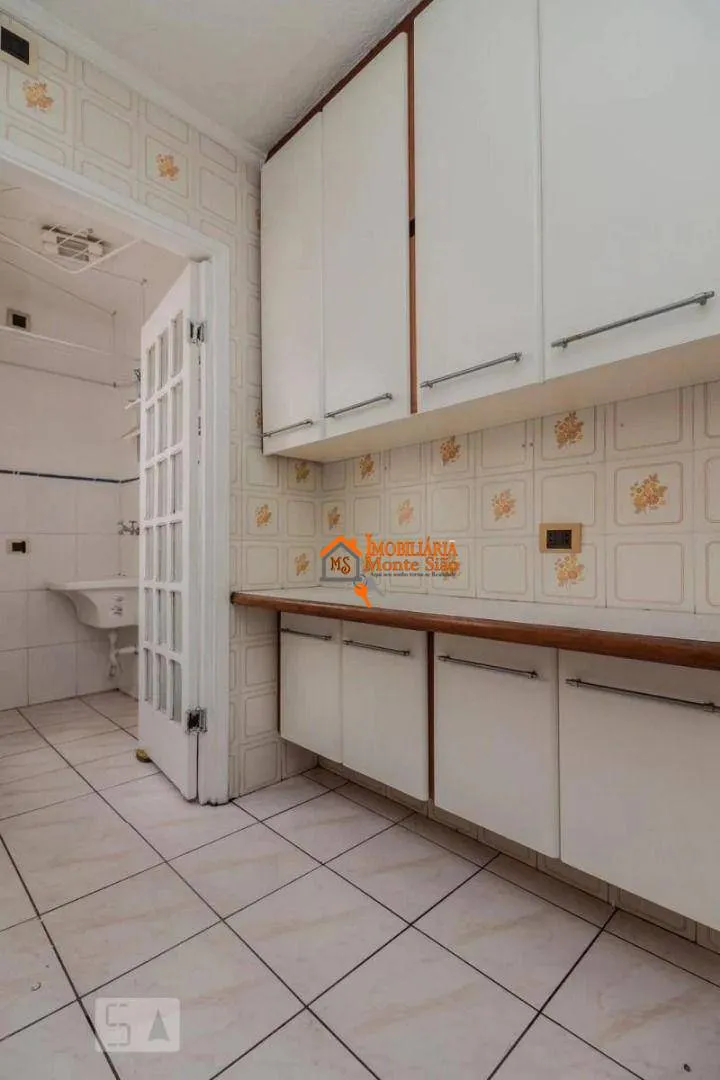 Imagem Apartamento com 3 dormitórios à venda, 70 m² por R$ 330.000,00 - Vila Rosália - Guarulhos/SP