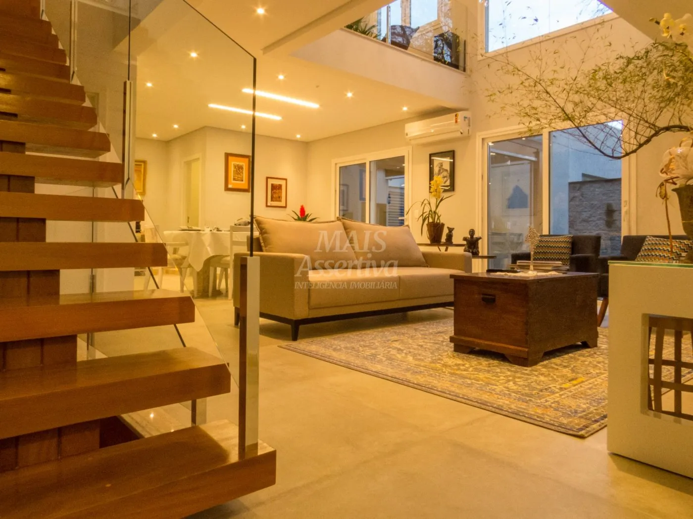 Imagem Excelente apartamento de 03 dormitórios e 03 vagas a venda em Novo Hamburgo