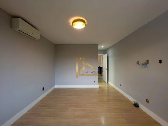 Imagem Casa com 3 Suítes em Condomínio Exclusivo – Conforto e Lazer Completo - 15 minutos do centro de Teresópolis