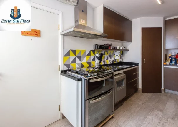 Imagem Apartamento à Venda Em Pinheiros Com 2 Dormitórios Sendo 1 Suíte, Sala Ampliada e 1 Vaga