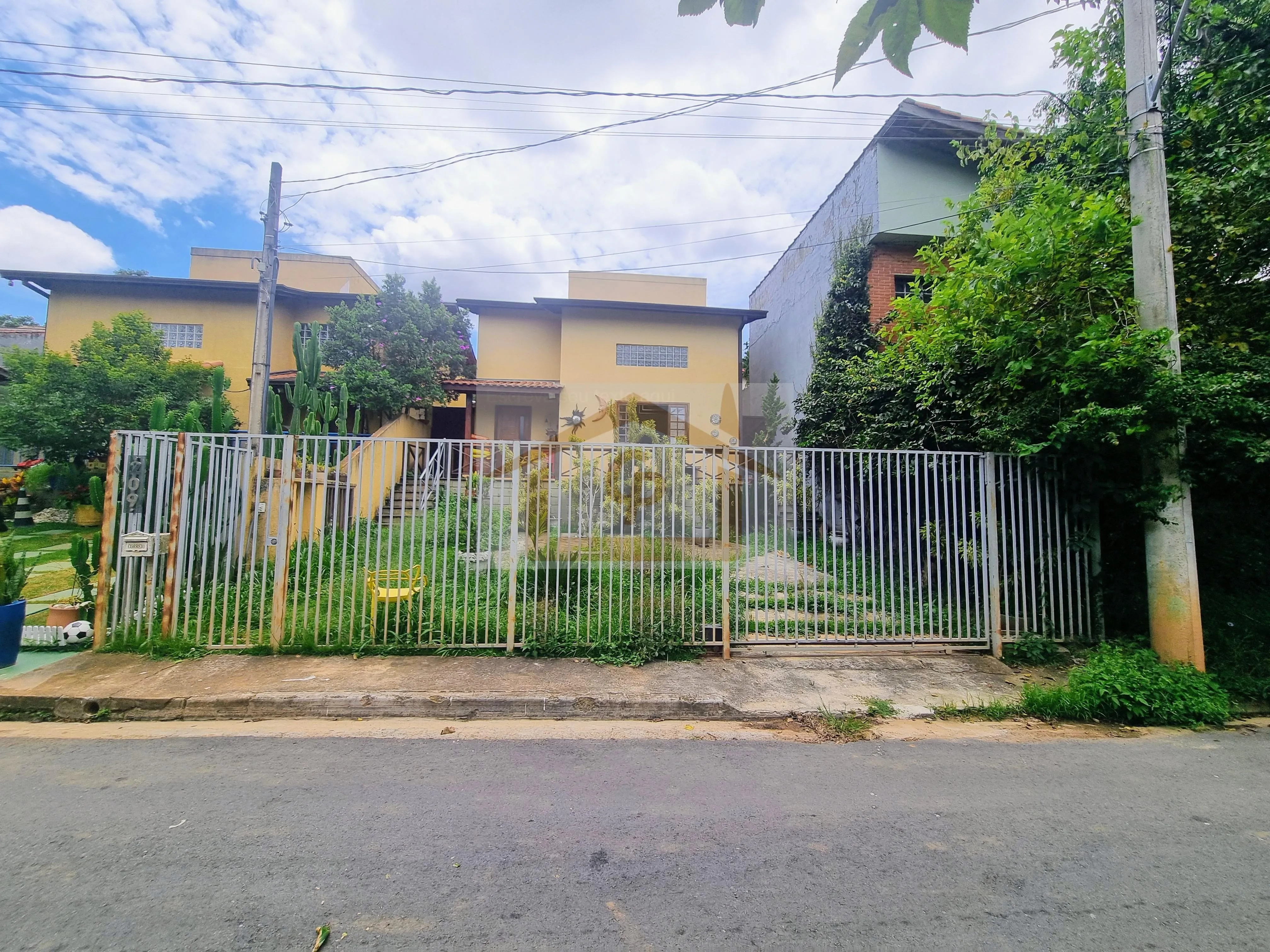 Imagem Vila Diva, Tradicional bairro da Granja Viana, 3 quartos (1 suíte) 3 vagas