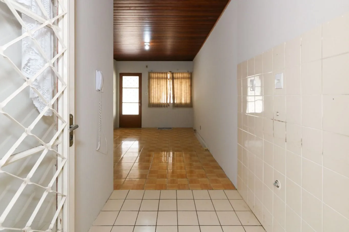 Imagem Casa aconchegante em condomínio com 2 dormitórios, no condomínio no Bairro Igara Canoas