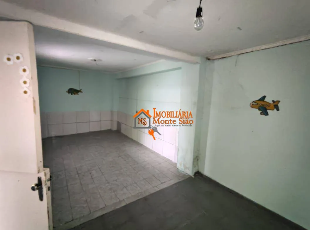 Imagem Casa térrea com 245m² de terreno, com 6 salas, oportunidade para investidor no Jardim Vila Galvão - Guarulhos/SP
