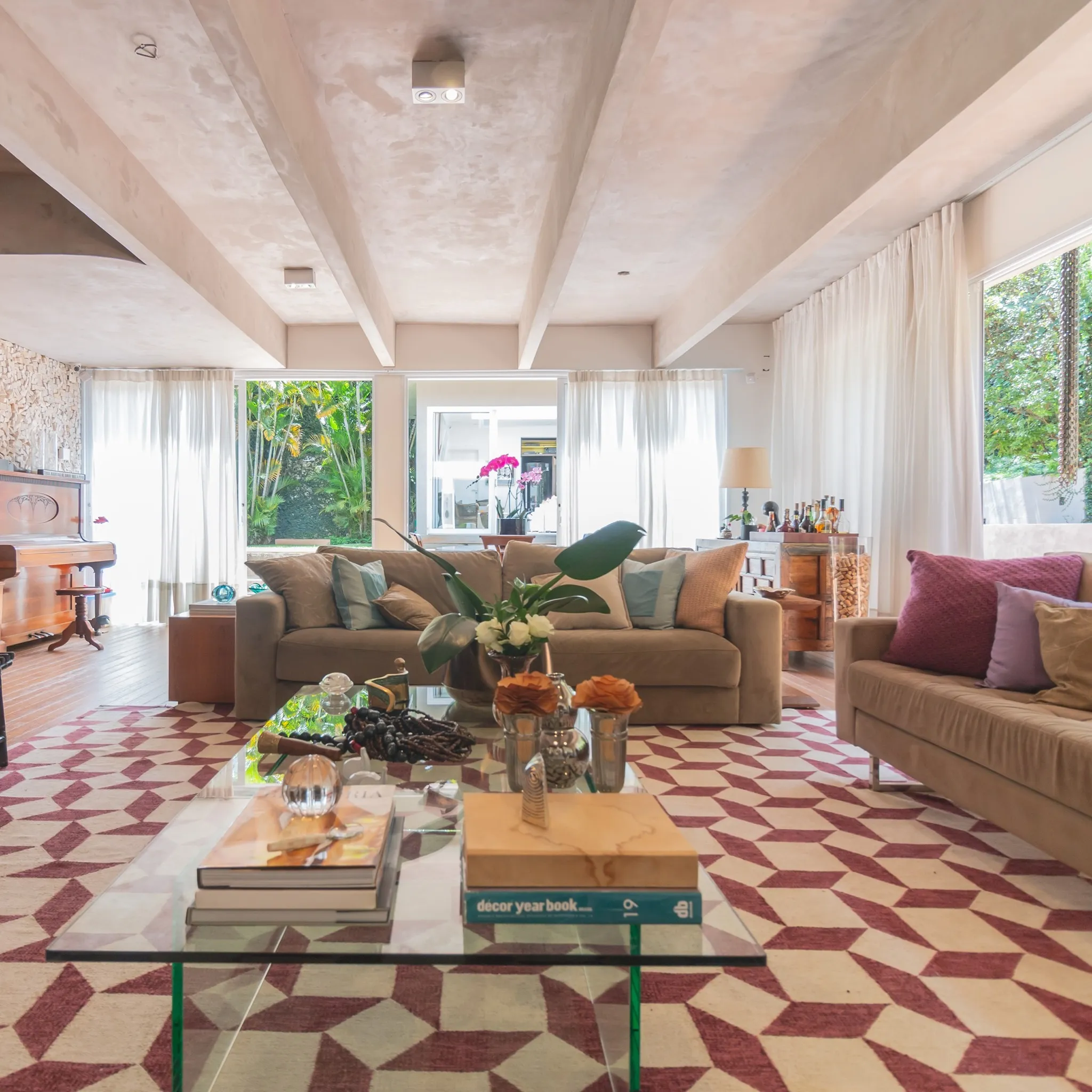 Imagem Casa Alto de Pinheiros 4 Suites com 6 vagas Arquitetura moderna Amplo Jardim