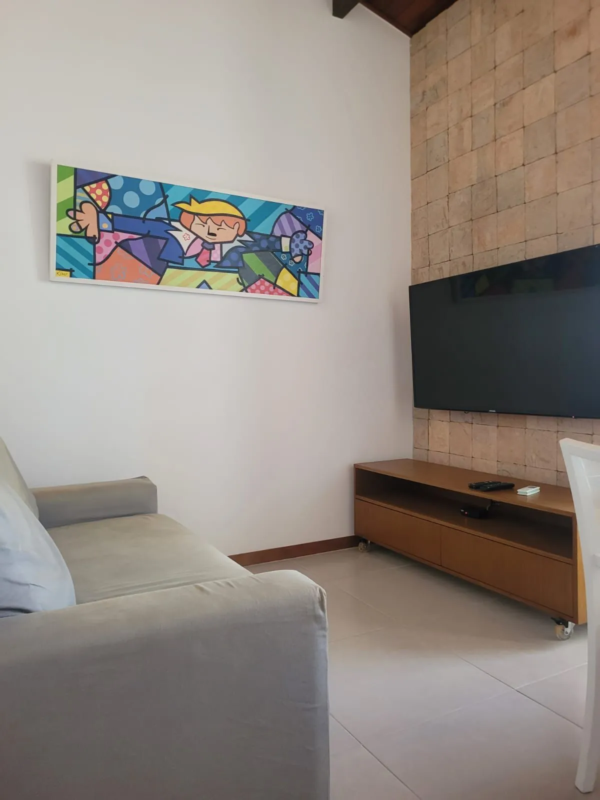 Imagem duplex com 2 Dormitórios, sendo 1 suíte, e 2 Banheiros e área privativa de 65m² em Itacimirim BA