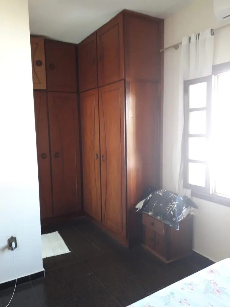 Imagem Casa à venda 4 Quartos, 4 Suites, 4 Vagas, 300M², Portal das Colinas, Guaratinguetá - SP