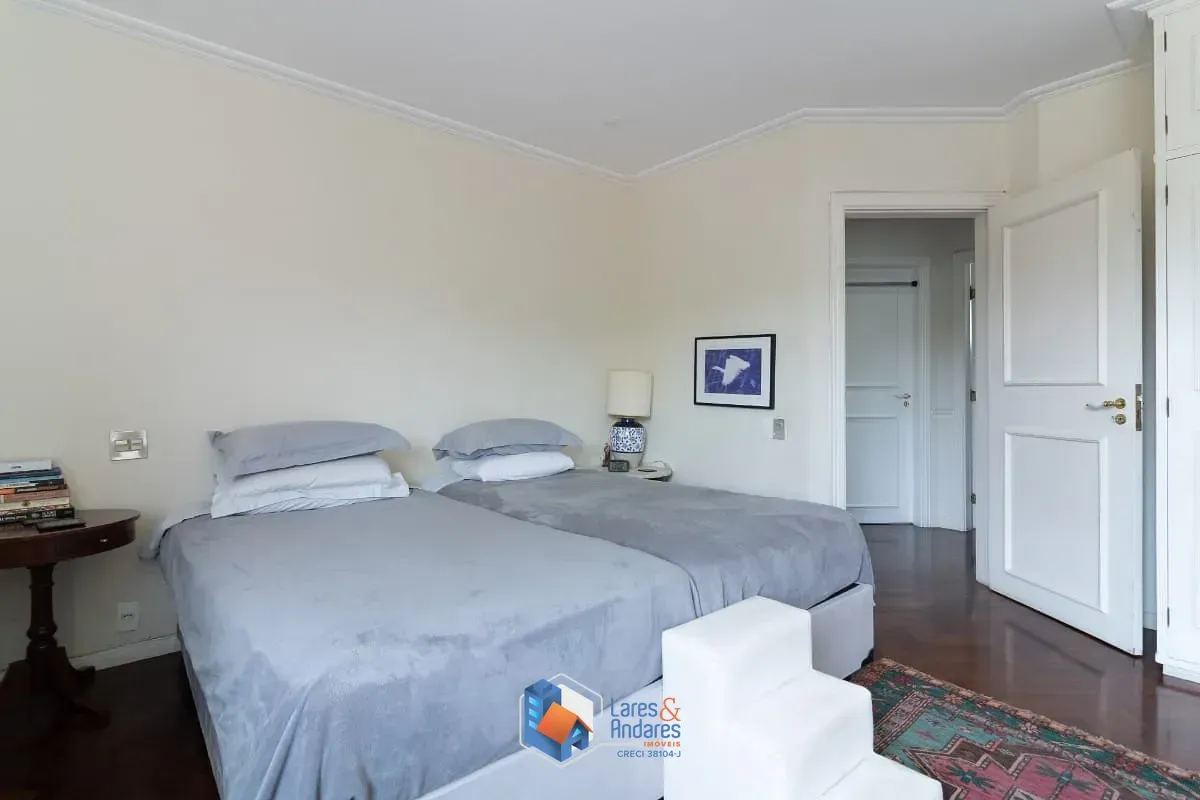 Imagem Apartamento para venda em Real Parque com 4 quartos, sendo 2 suítes, 251m²