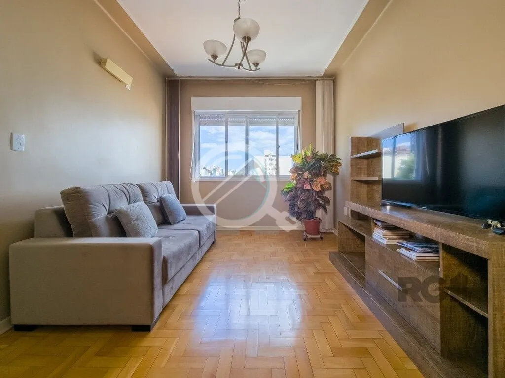 Imagem Descubra o charme de viver em Moinhos de Vento, Porto Alegre! Este apartamento moderno, localizado n...