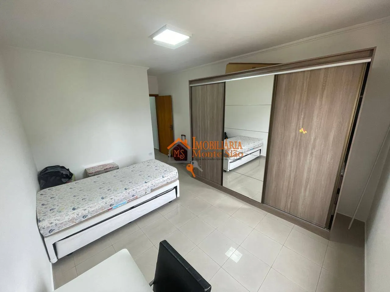 Imagem Sobrado com 3 dormitórios à venda, 140 m² por R$ 890.000,00 - Jardim Pinhal - Guarulhos/SP