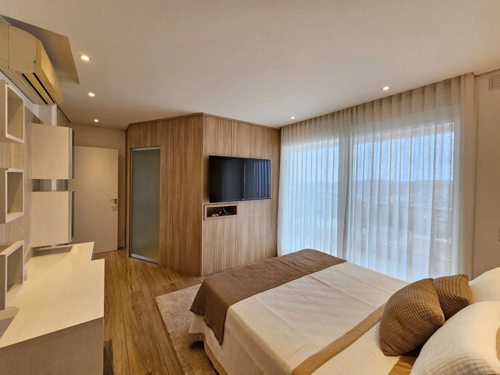 Imagem Casa mobiliada e decorada em Condomínio fechado