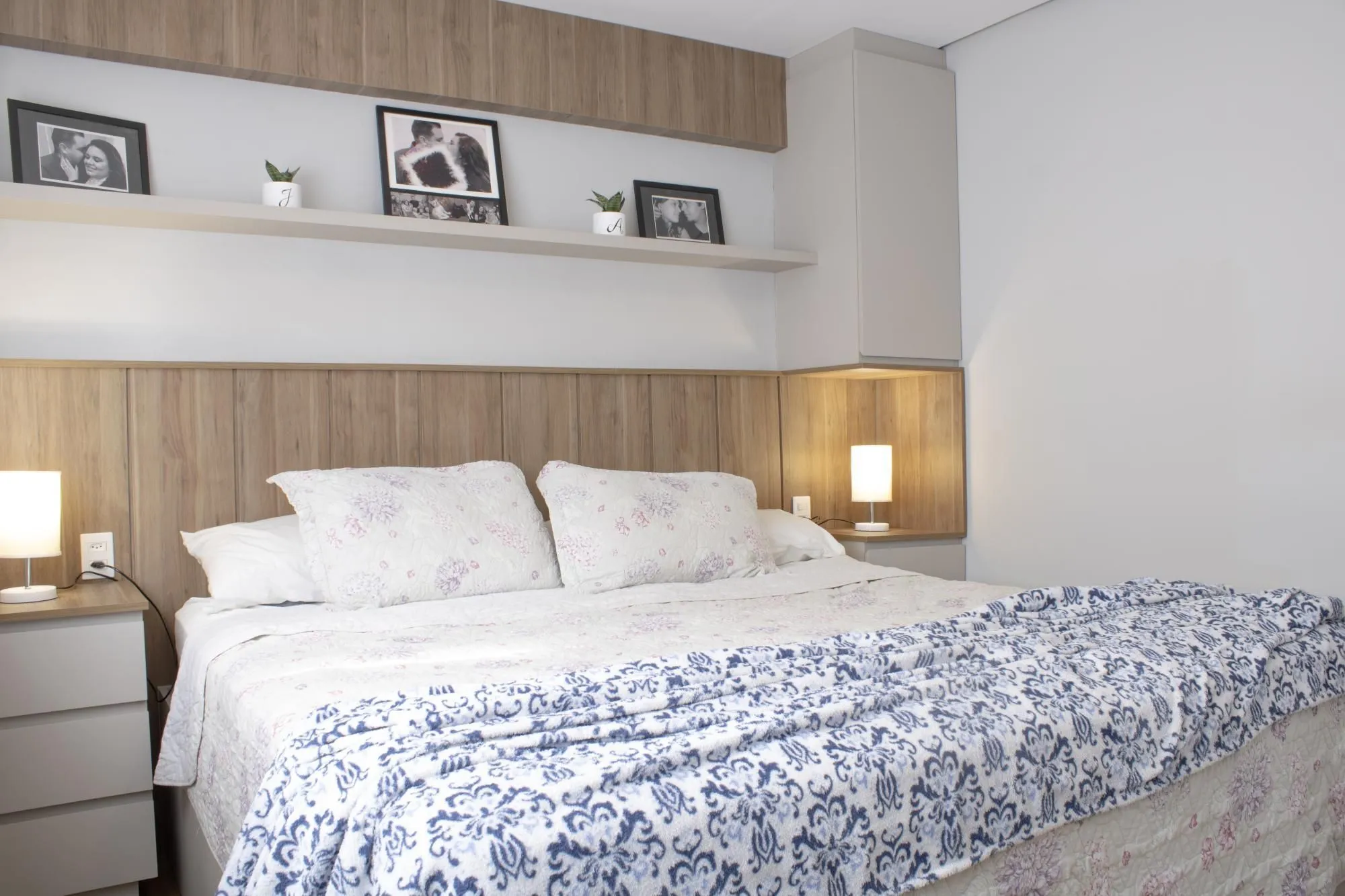 Imagem COBERTURA A VENDA - 2 DORMITORIOS - R$480.000,00 - CENTRO - CANOAS / RS