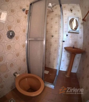 Imagem APARTAMENTO DE 2 QUARTOS SENDO 1 SUÍTE NA SEGUNDA QUADRA DO MAR.