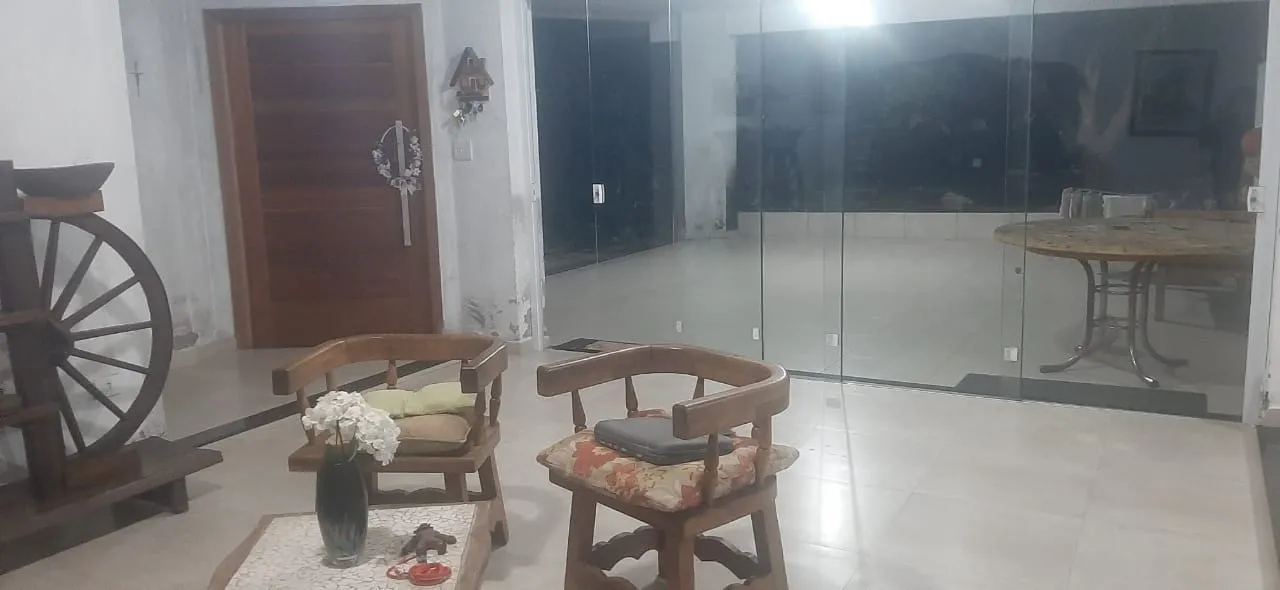 Imagem Casa à venda 5 Quartos, 3 Suites, 4 Vagas, 230M², Vila São Geraldo, Taubaté - SP