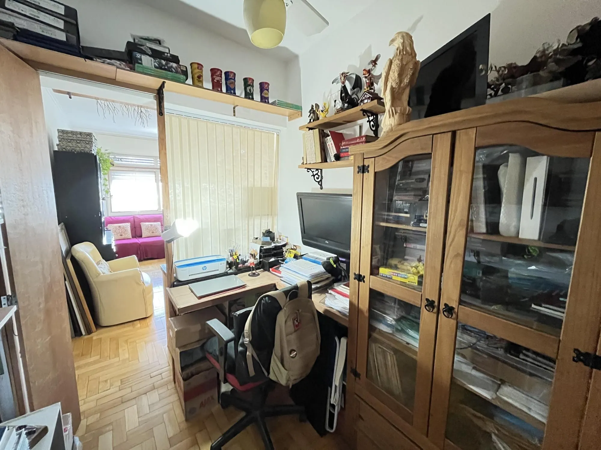 Imagem Apartamento de 3 quartos, suíte e 1 vaga de garagem no bairro Bom Fim em POA/RS