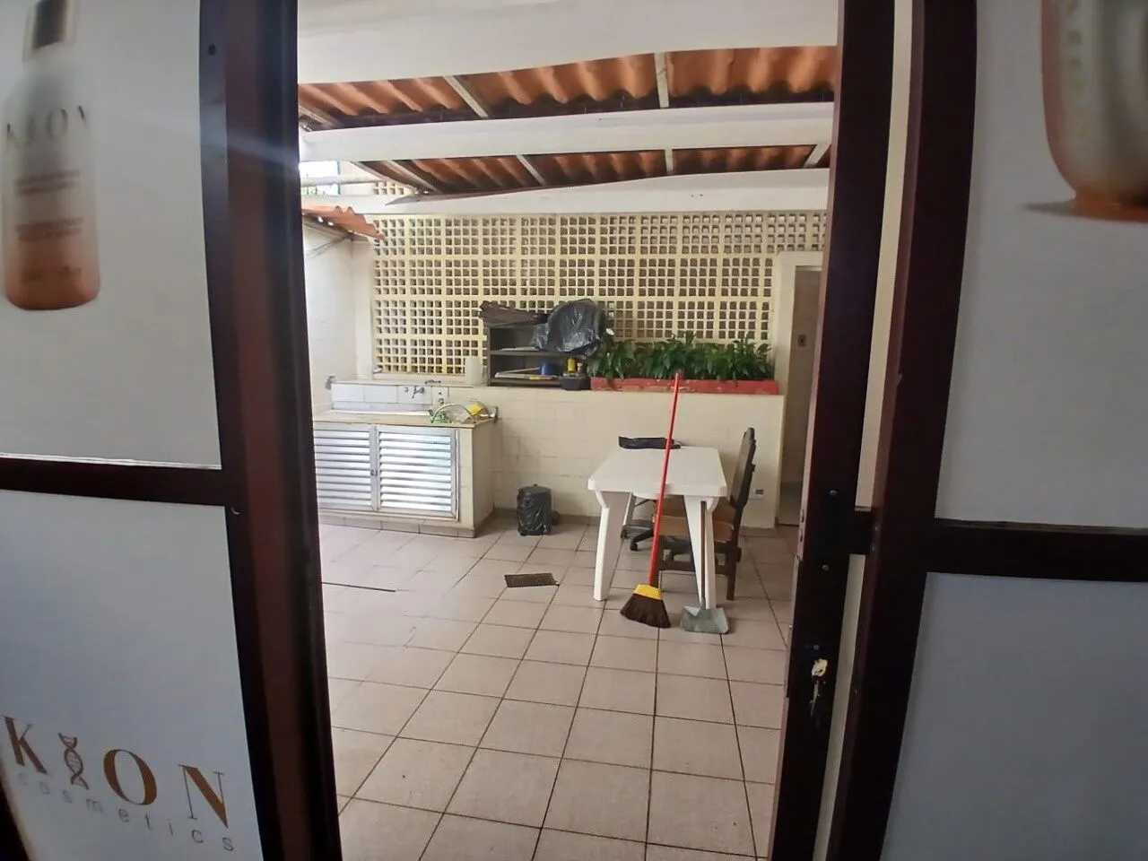 Imagem Sobrado de Esquina em Perdizes com Potencial Comercial e Residencial.
