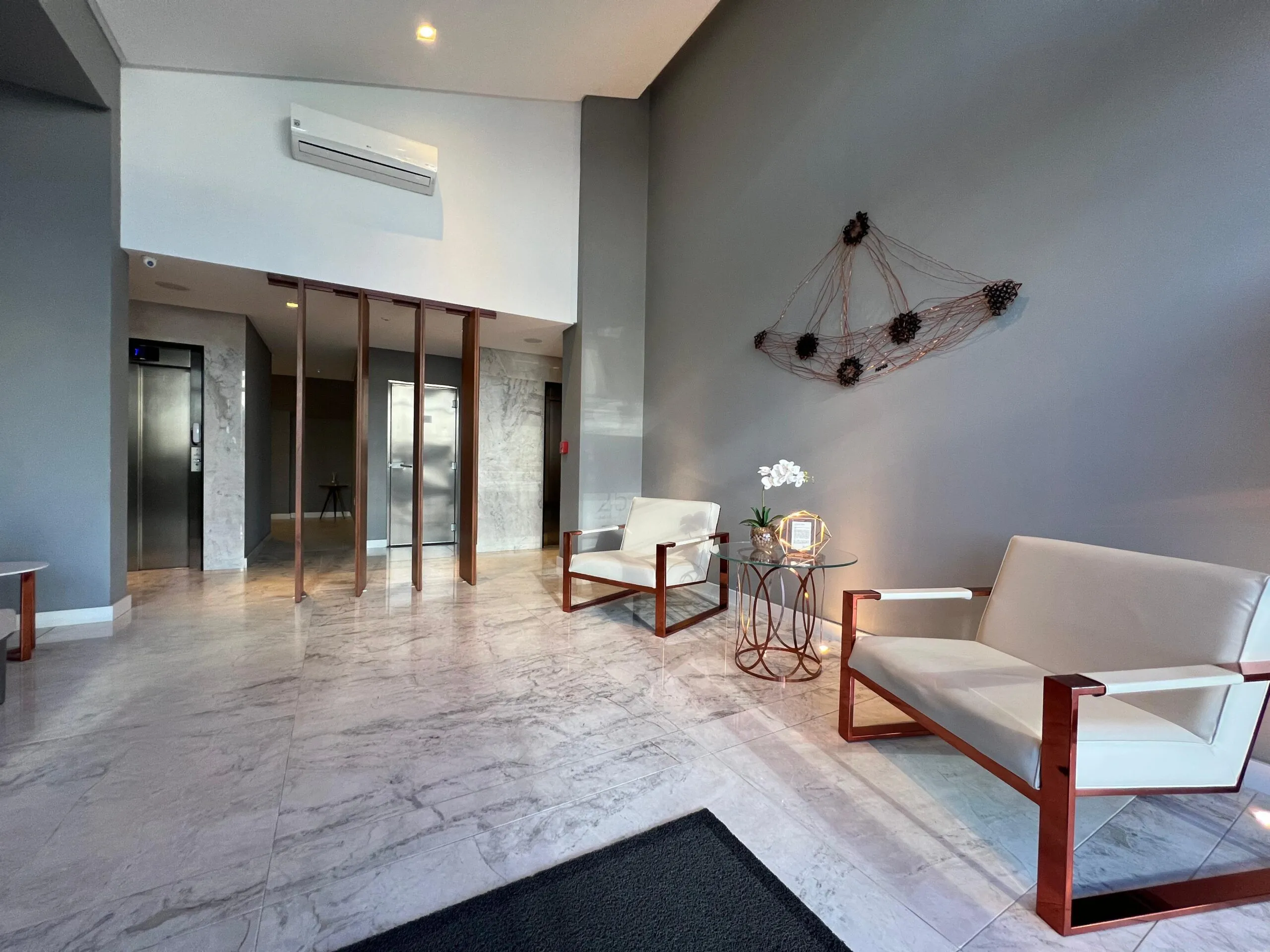 Imagem Apartamento com vista para o mar à venda com 200m2 por R$ 7.200.000,00