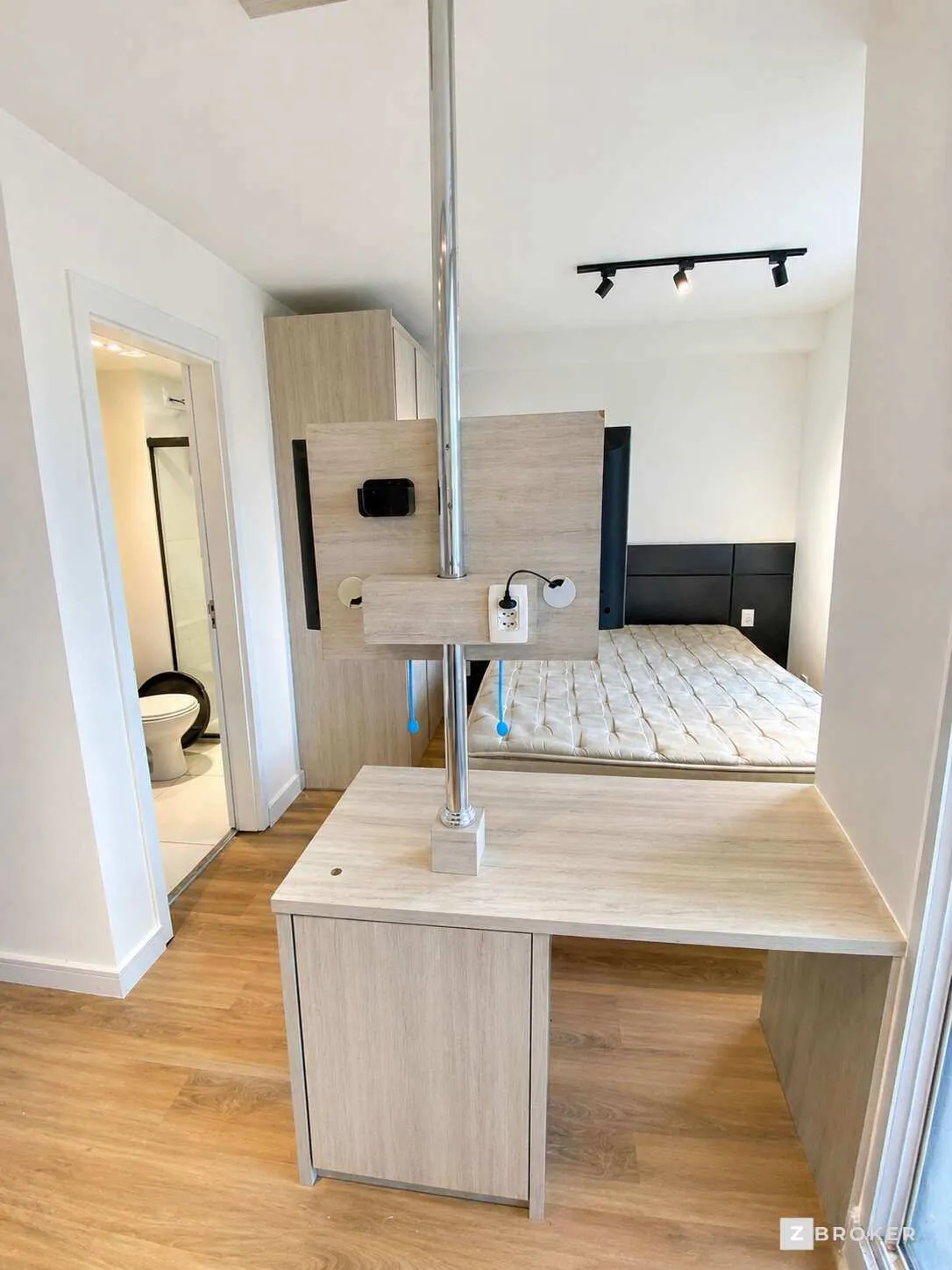 Imagem Studio à venda em São Paulo, Pinheiros, com 1 quarto, 25m2