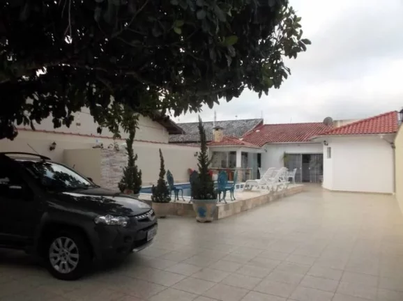 Imagem CASA 3 DORMITORIOS COM PISCINA
