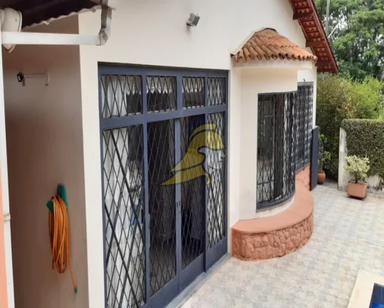 Imagem CITY LAPA CASA TÉRREA 330,00 M ÁREA CONSTRUÍDA TERRENO 695,00 M 3 QUARTOS 1 SUÍTE 3 SALAS LAREIRA 4 VAGAS PISCINA FRENTE A PRAÇA FÁCIL MODERNIZAÇÃO