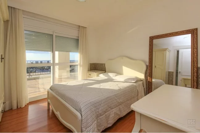Imagem Casa em Condomínio para venda no bairro Nonoai em Porto Alegre